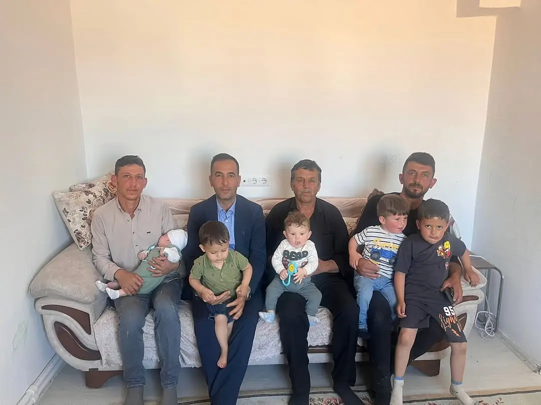 Afyonkarahisar Güney Belediyesi'nden Sevimli Ziyaret: Hoş Geldin Bebek Ziyareti
