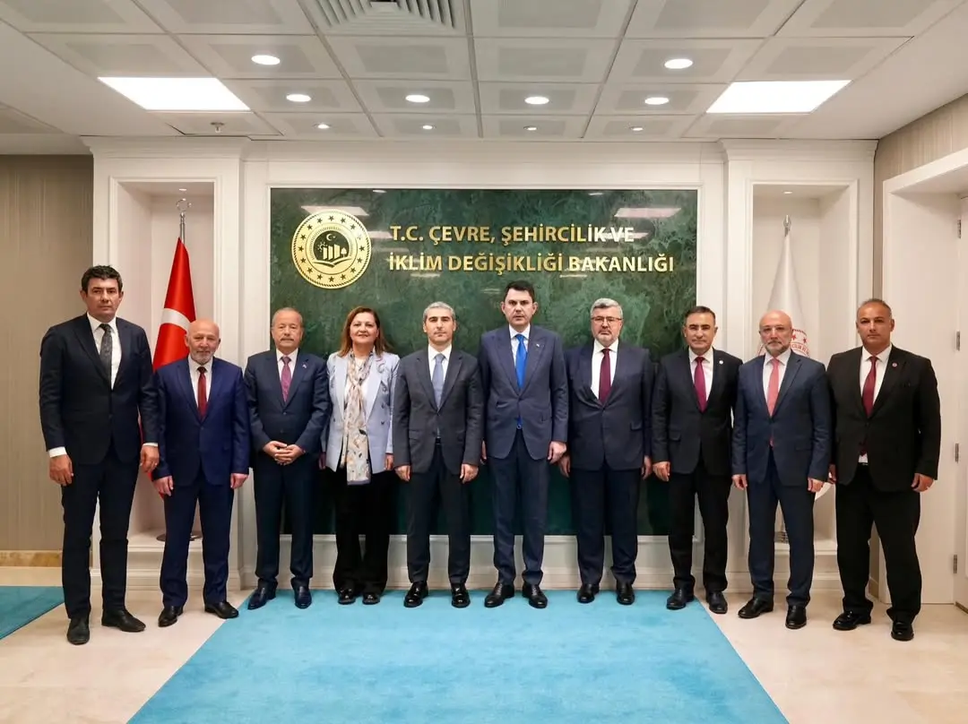 Afyonkarahisar İl Genel Meclisi, Çevre Bakanı Murat Kurum'u Ziyaret Etti