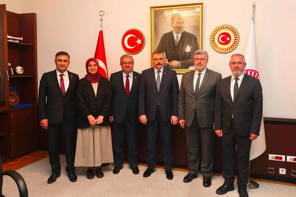 İhsaniye Belediye Başkanı Emine GÖKÇE, İçişleri Bakanı Mustafa Çiftçi'yi Ziyaret Etti