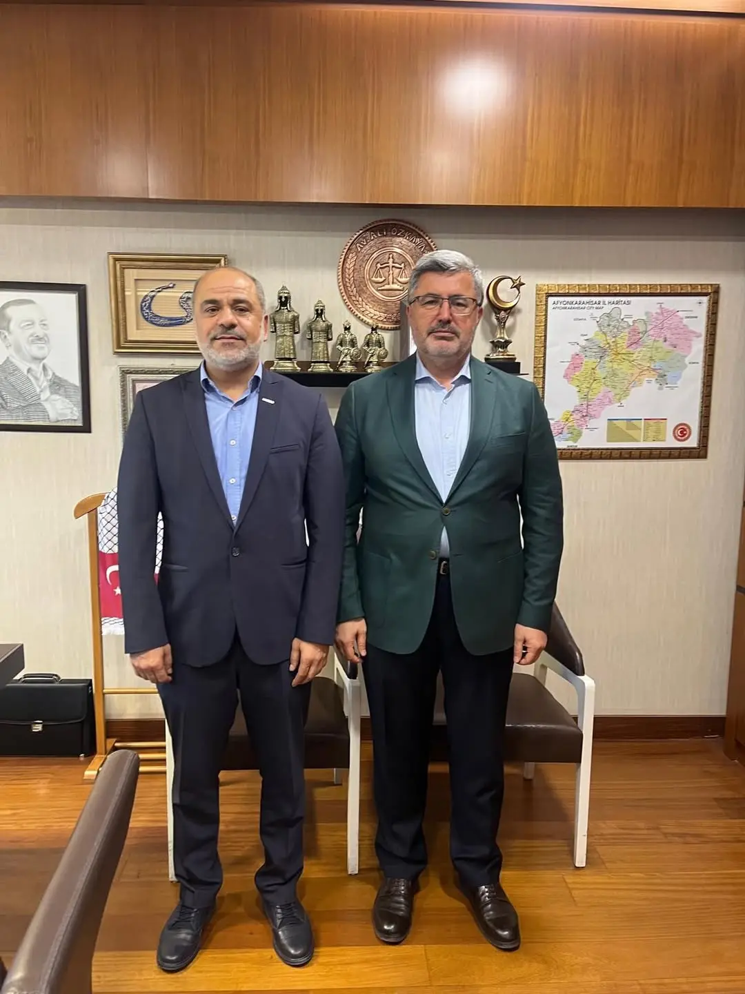 MÜSİAD Afyonkarahisar Şube Başkanı Ercan İşlek, Milletvekili Ali Özkaya'yı Ziyaret Etti