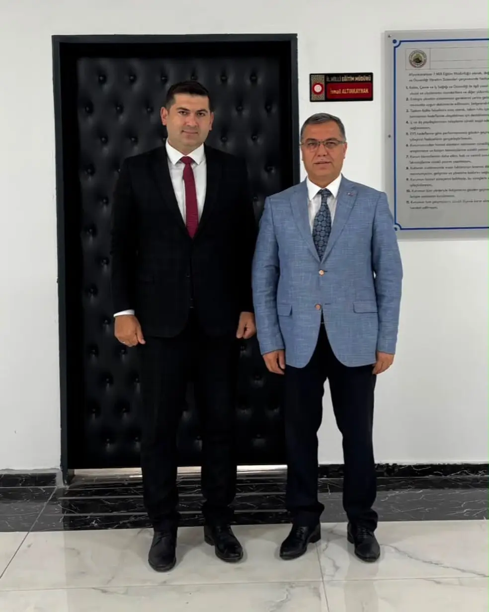 Afyonkarahisar Sosyal Güvenlik İl Müdürü Süleyman Çelikbaş, İl Millî Eğitim Müdürü İsmail Altınkaynak'ı Ziyaret Etti
