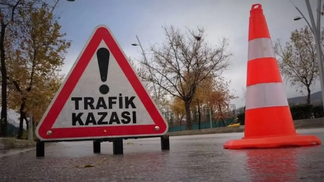 Afyonkarahisar Şuhut Uzunpınar Köyü'nde Tarım İşçilerini Taşıyan Otobüsün Kaza Yaptığı Haberi