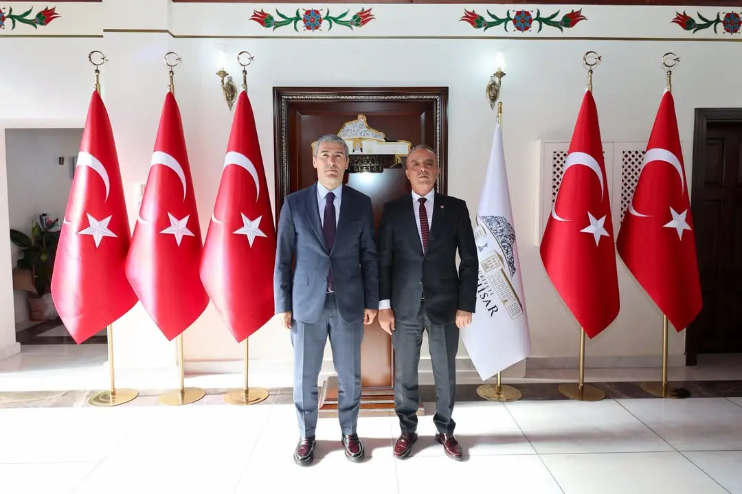 Afyonkarahisar Valiliği'nden Veda Ziyareti: İl Emniyet Müdürü Ahmet Birtan Erol, Vali Dr. Naci Aktaş’a Veda Etti