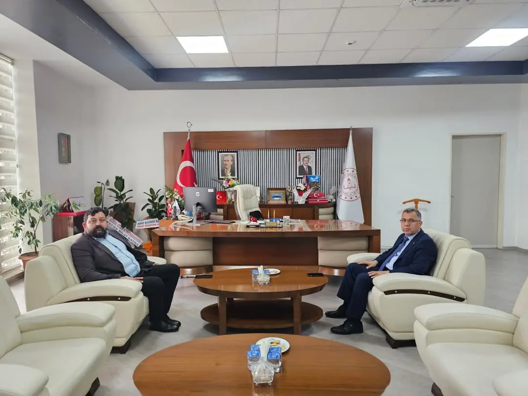 Başmakçı Belediye Başkanı, İl Milli Eğitim Müdürü İsmail Altınkaynak'ı Ziyaret Etti