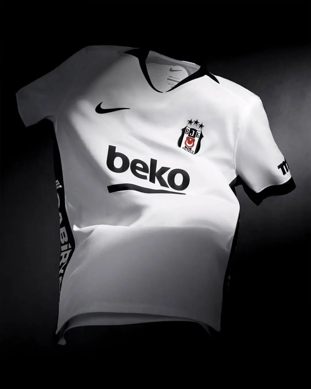 Beşiktaş Spor Kulübü Forma Kiti Tanıtımı