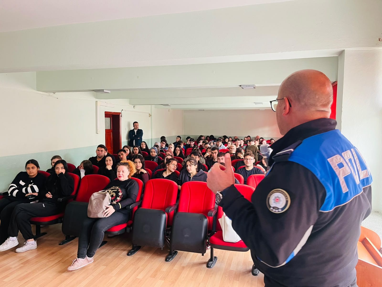 Cumhuriyet Anadolu Lisesi Öğrencilerine Güvenlik Eğitimi
