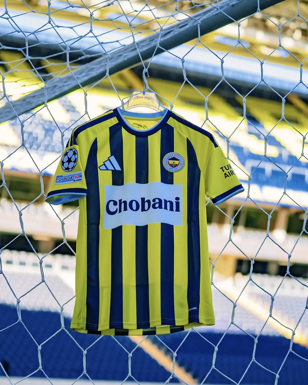 Fenerbahçe UEFA Şampiyonlar Ligi Maçında Özel Formayla Sahada Olacak