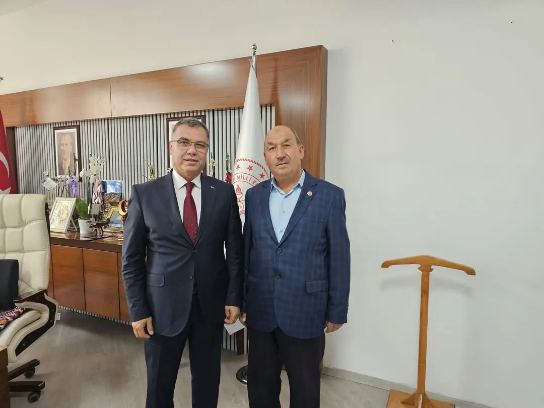 İscehisar Seydiler Belediye Başkanı Adem Tokdemir, İl Milli Eğitim Müdürü İsmail Altınkaynak'ı Ziyaret Etti