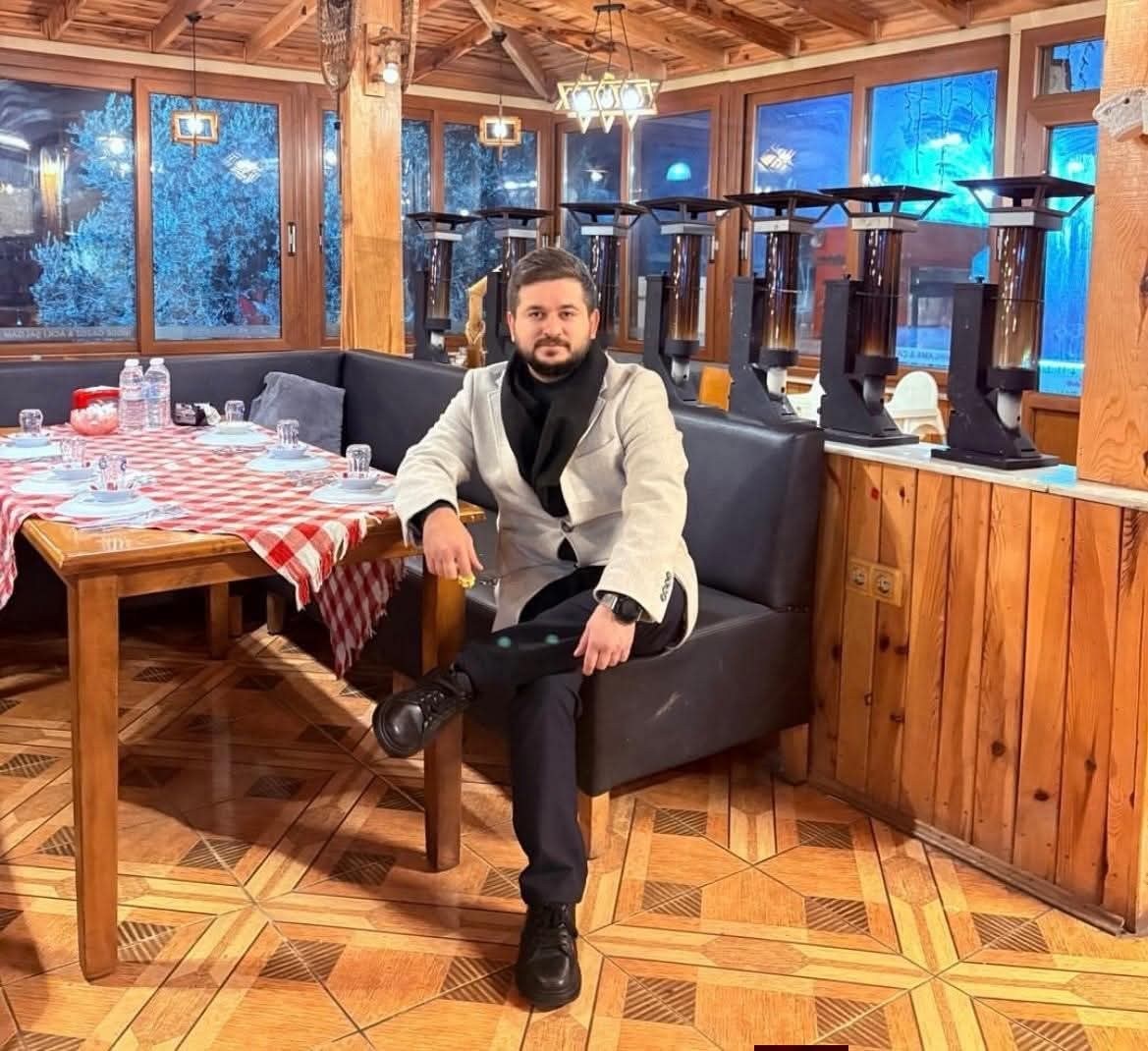 İzmir Buca'da Restoranda Bıçaklı Kavga Sonucu İş Yeri Sahibi Hayatını Kaybetti