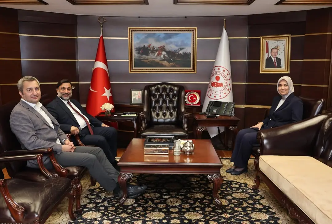 İzmir Milletvekili Cemal Bekle ve MEKSA Genel Sekreteri Sertaç Işık İçişleri Bakanlığı'nda Buluştu