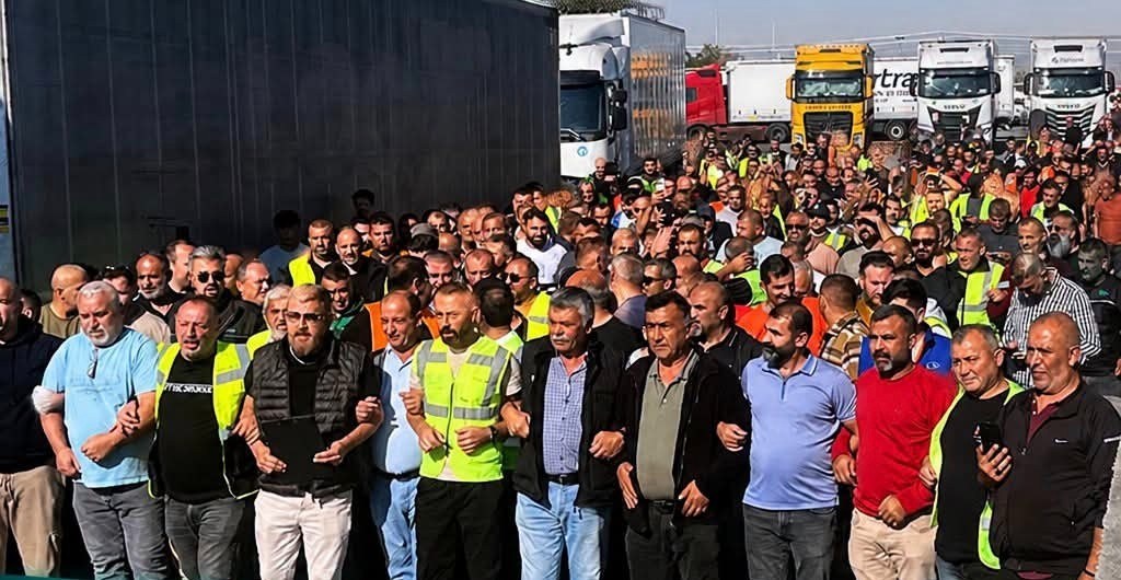 Kapıkule'de TIR Şoförlerinden Beş Saatlik Eylem