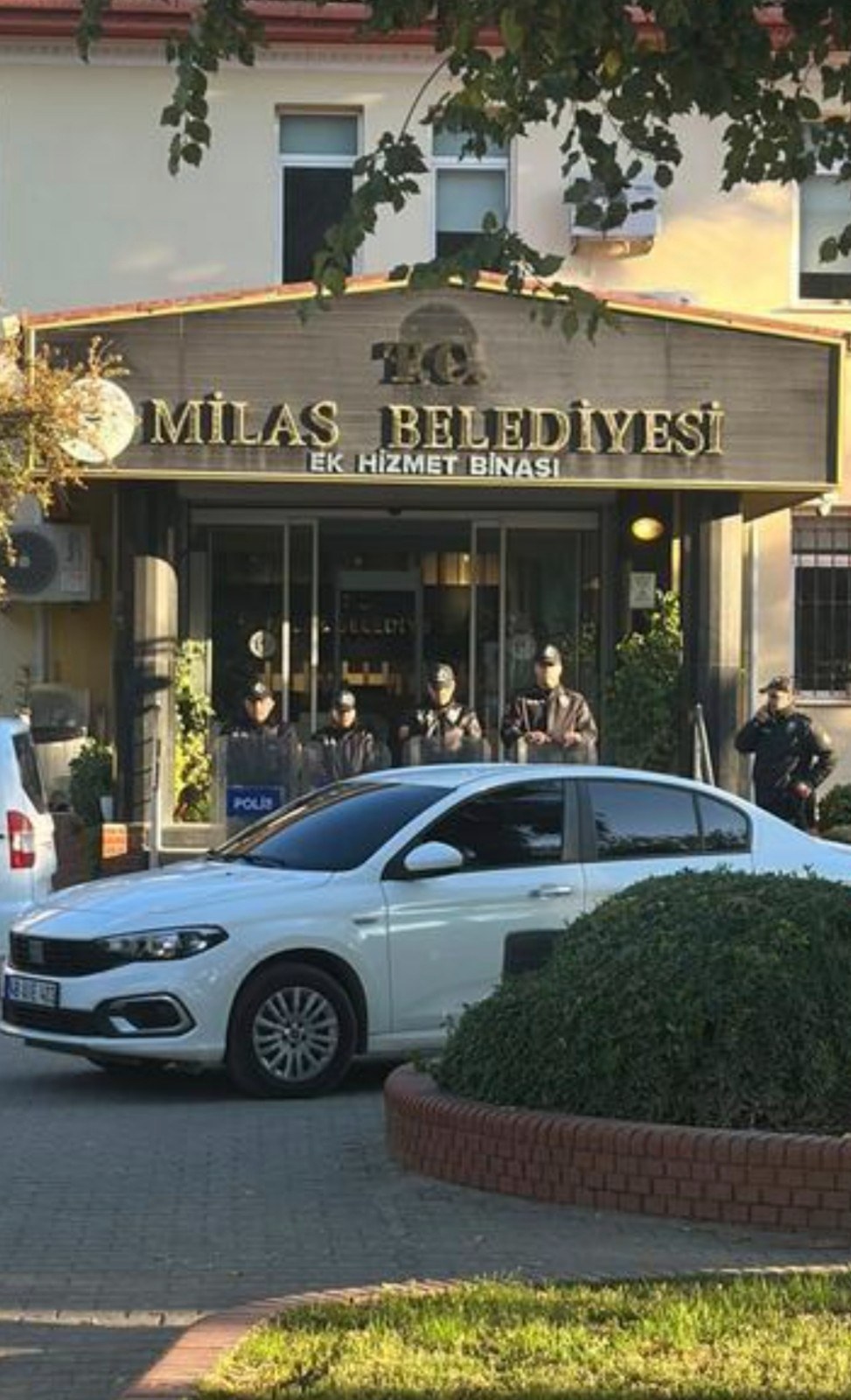 Milas Belediyesine Yönelik Operasyon Düzenlendi