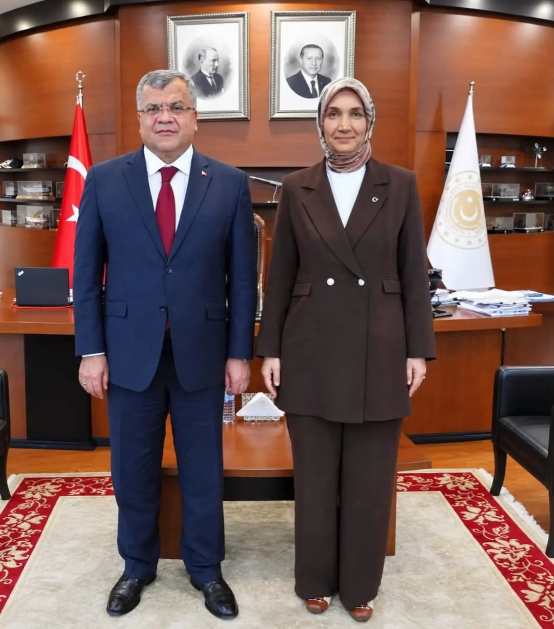 Millî Savunma Bakanlığı'ndan Görüşme: İçişleri Bakan Yardımcısı Kübra Güran Yiğitbaşı, Bakan Bilal Durdalı'yı Ziyaret Etti
