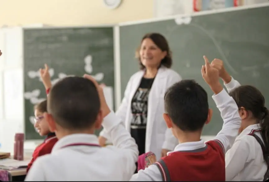 Öğretmenlerin Mazerete Bağlı Yer Değişikliği Talepleriyle İlgili Yeni Duyuru Yayımlandı