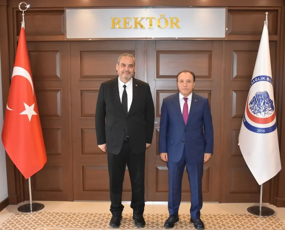 Rektörümüz Prof. Dr. Adem Aslan, AKÜ Rektörü Prof. Dr. Mehmet Karakaş'ı Ağırladı