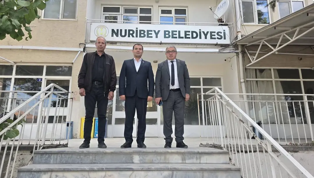 Şuhut Belediye Başkanı Muhuttin ÖZAŞKIN, Nuribey Belediye Başkanı Halil Kaya'yı Ziyaret Etti