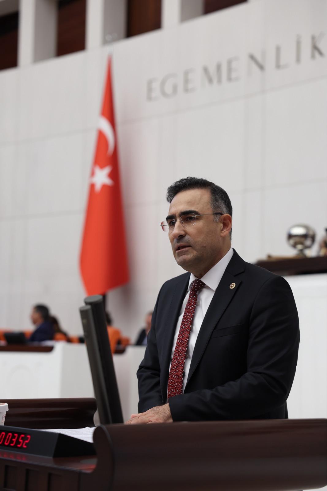 AK Parti'nin 24 Yılı: Türkiye'nin Değişim ve Başarı Hikayesi