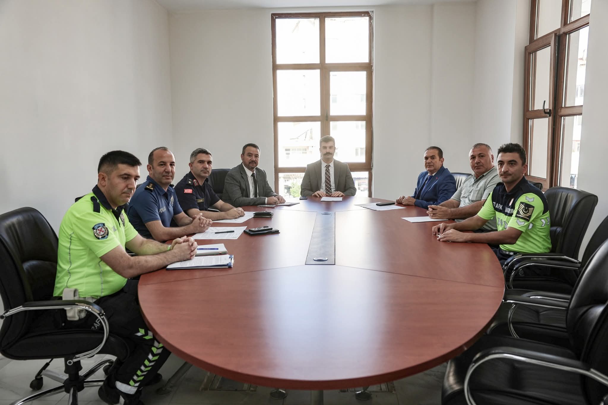 Sandıklı’da Trafik Güvenliği İçin Komisyon Toplantısı Yapıldı