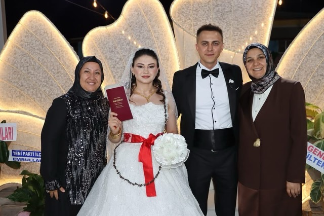 Emine Gökçe, İscehisar'da nikah törenine katıldı