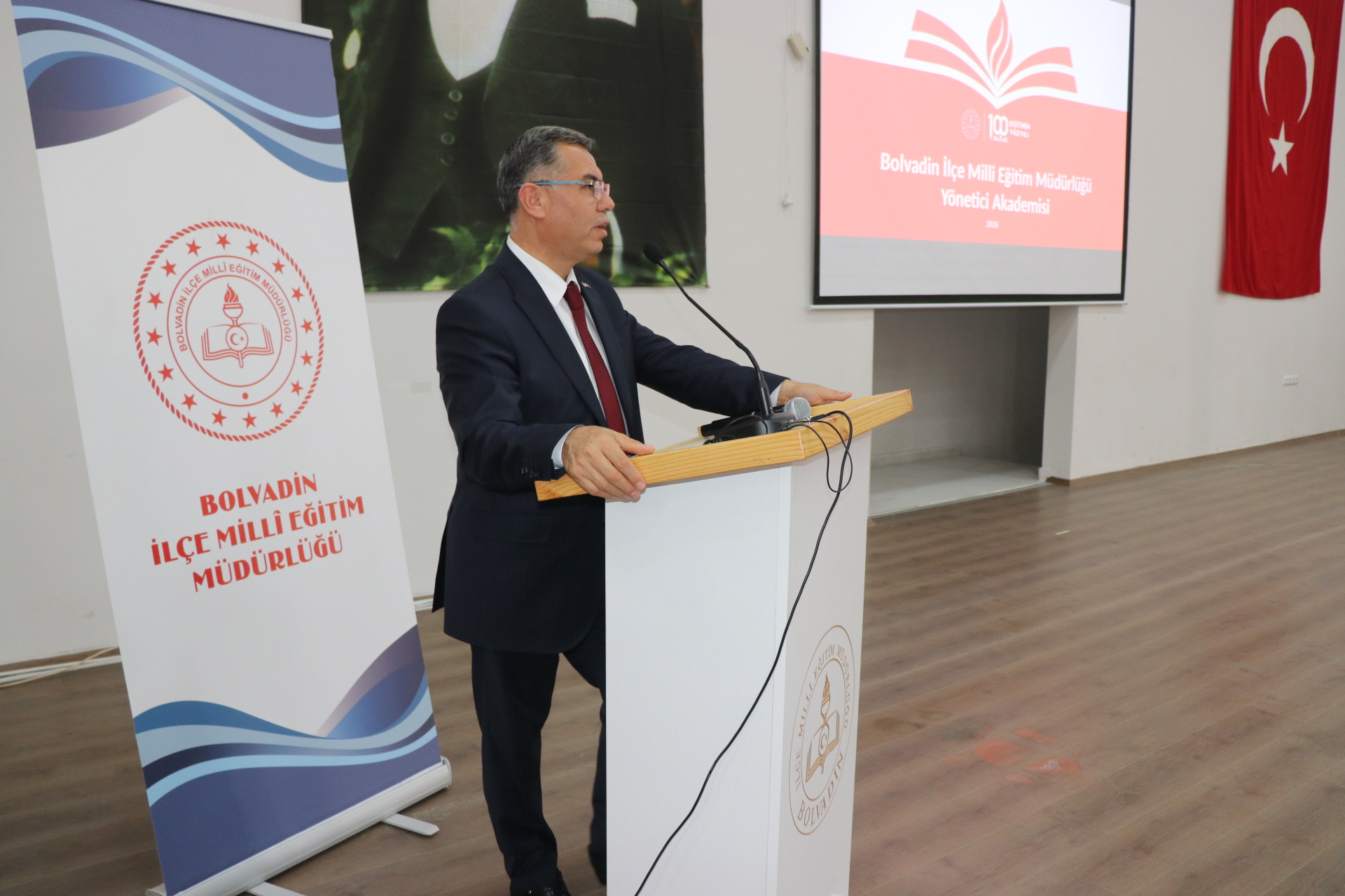 Okul Yöneticileri ile Seminer Düzenlendi
