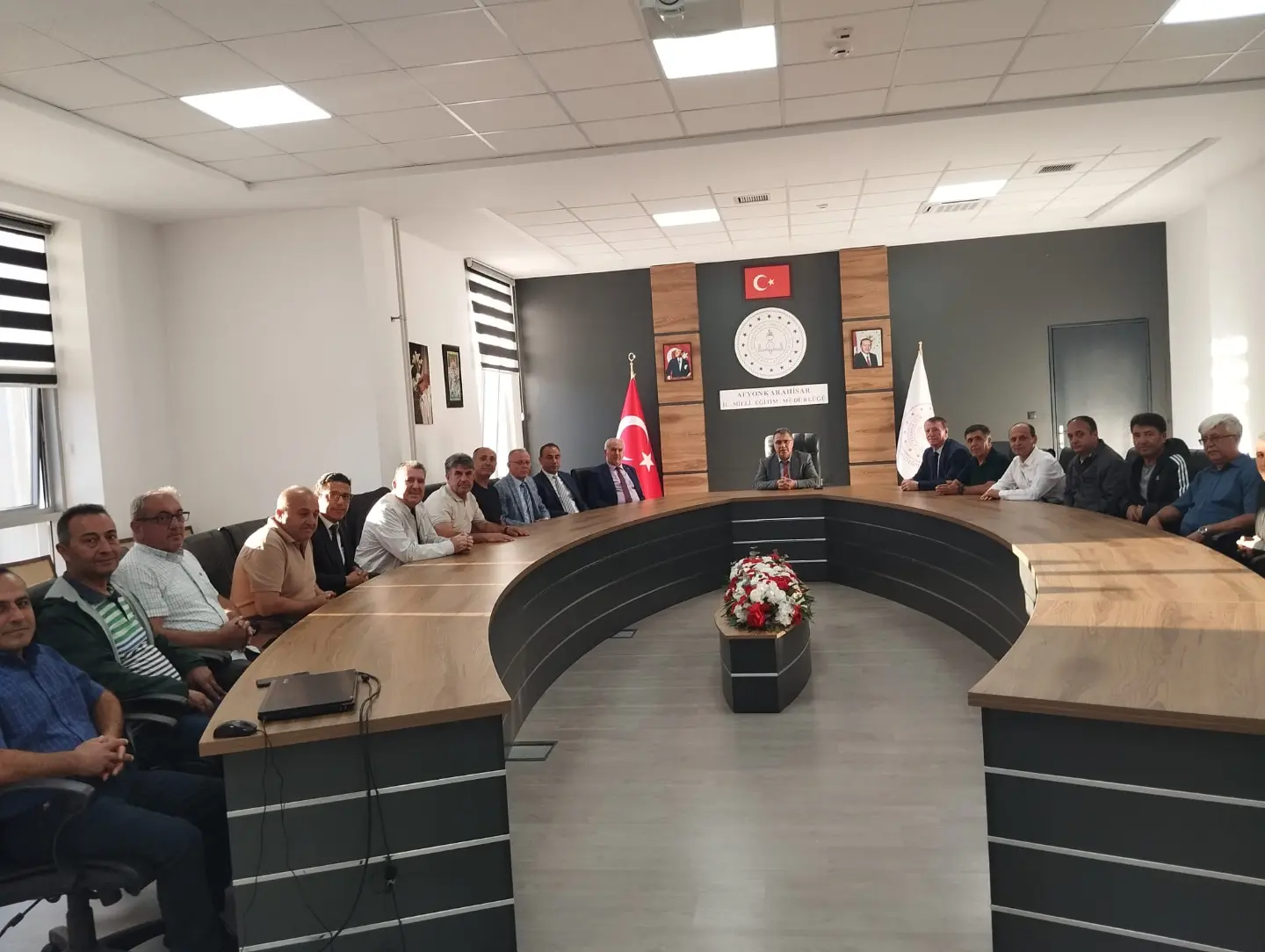 Eğitimde Ömürlük Dostluklar Yeniden Canlandı