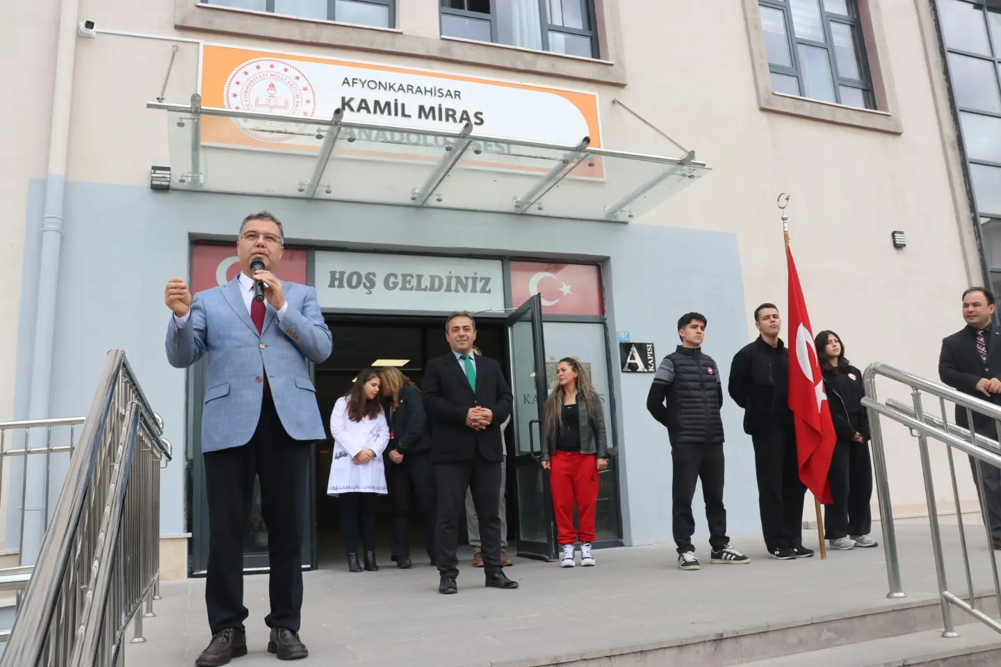 İl Müdürü Altınkaynak'tan Öğrencilere Mesaj