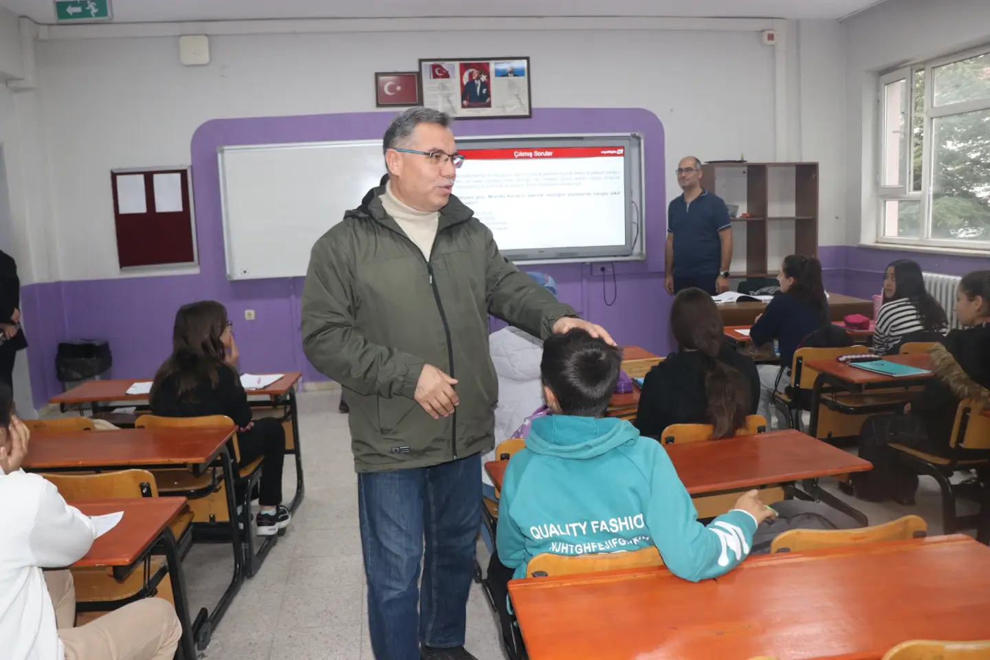İl Milli Eğitim Müdürü Kursları Ziyaret Etti