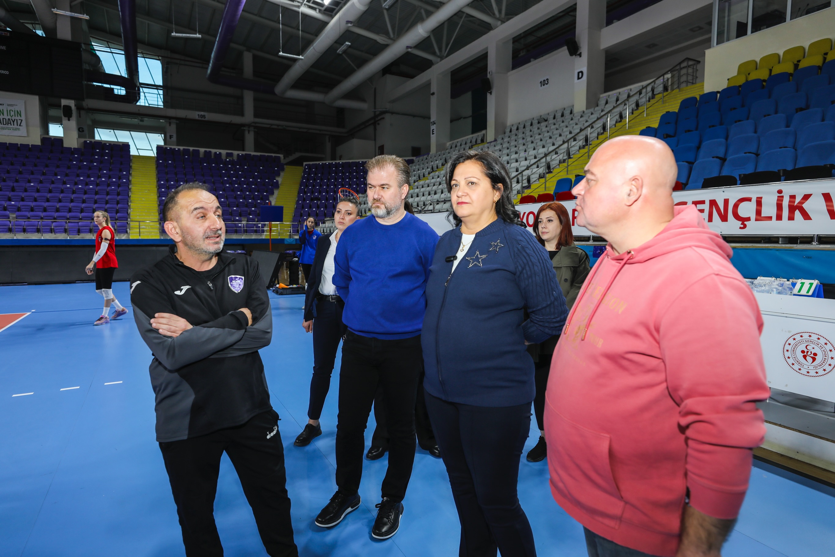 Voleybol Takımına Destek Ziyareti