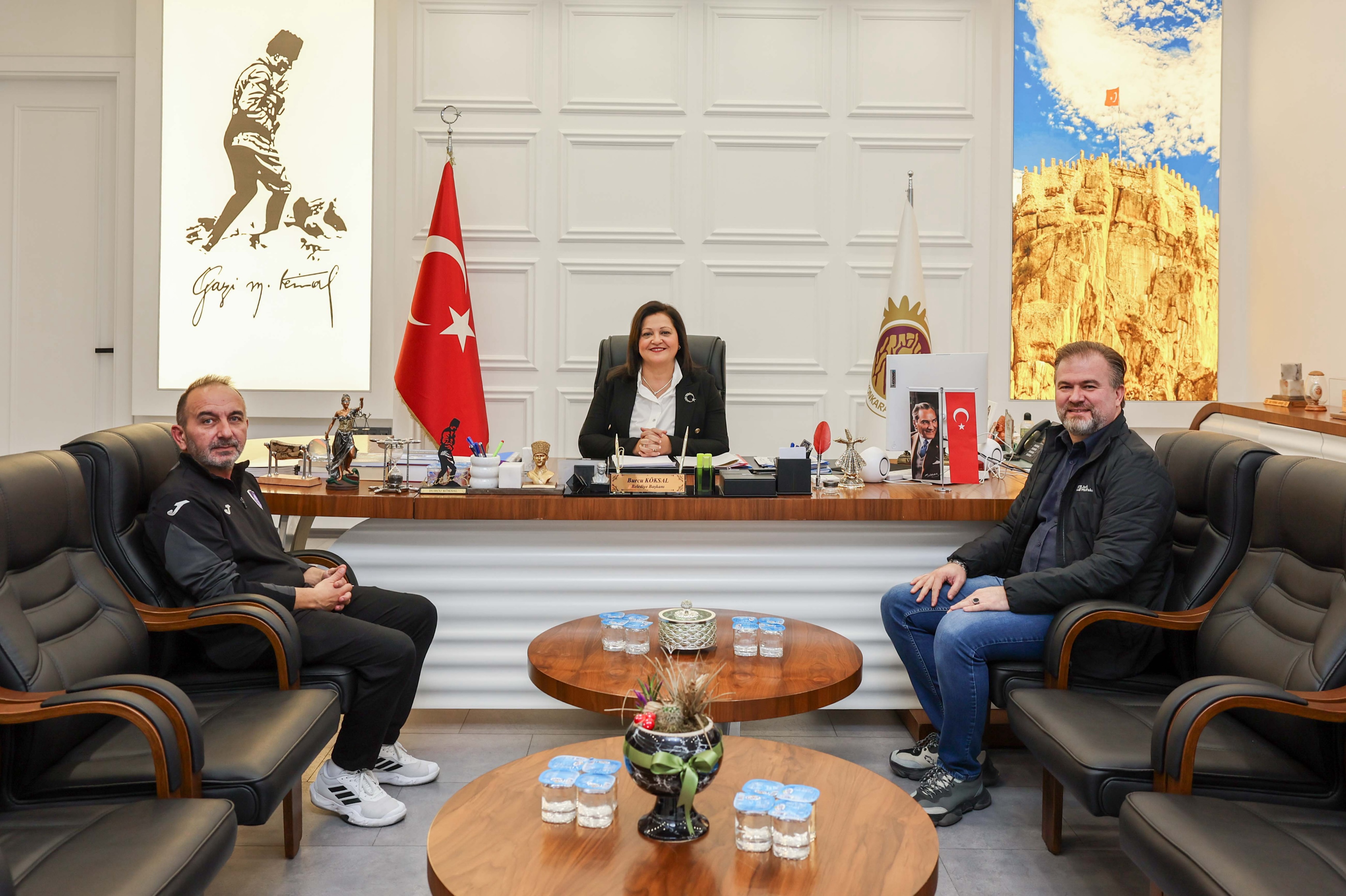Voleybol Takımı ile Görüşme Gerçekleşti