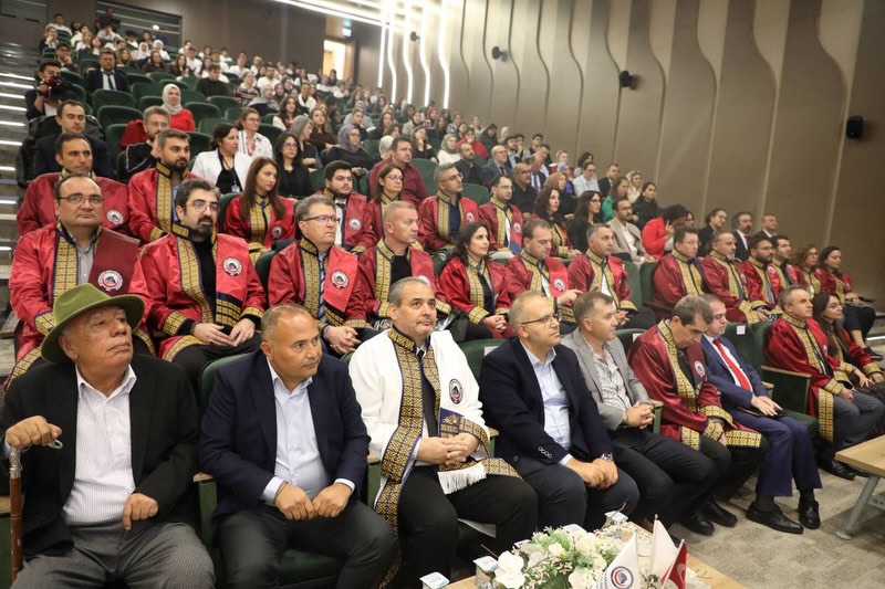 AFSÜ'de Bilime Katkı Sağlayanlar Ödüllendirildi