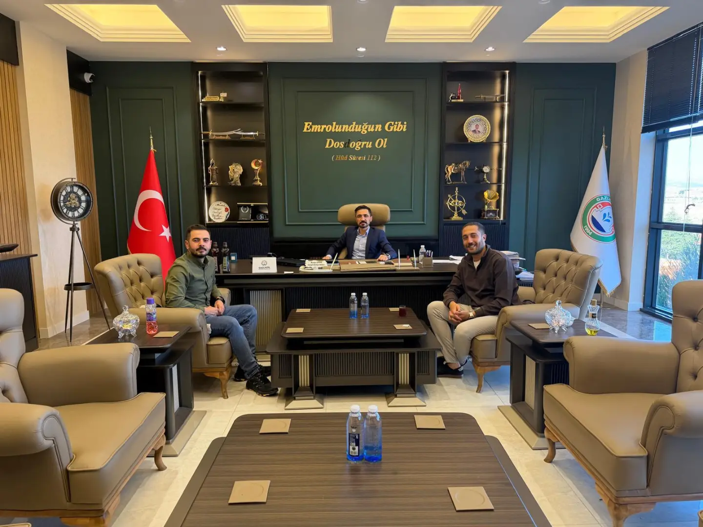 İnşaat mühendisleri, belediye başkanını ziyaret etti
