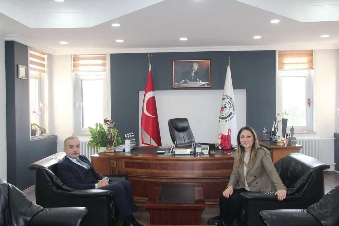 Afyonkarahisar Cumhuriyet Başsavcısı Mehmet PATLAK, Baro Başkanı Av. M. İpek YILMAZ GÖKTÜRK'ü Ziyaret Etti