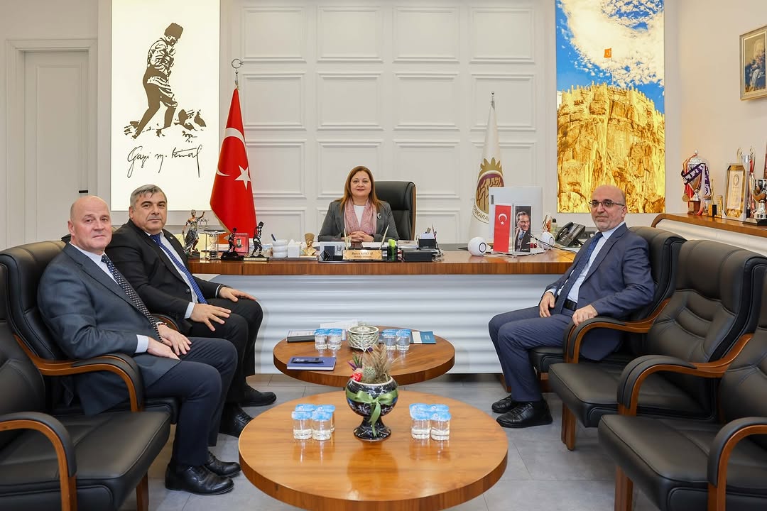 Afyonkarahisar İl Müftüsü Lütfü İmamoğlu ve İl Müdürleri Görüş Alışverişinde Bulundu