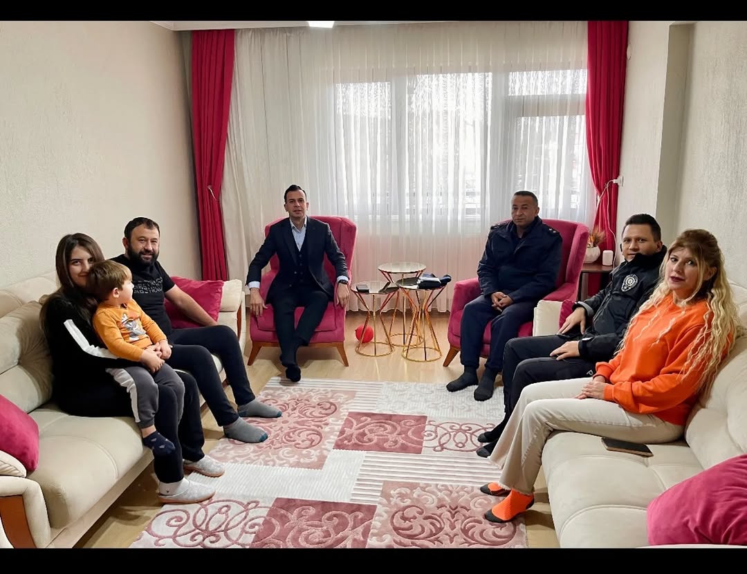 Afyonkarahisar SinanPaşa Kaymakamlığı'ndan Ziyaret: Kaymakam Emrah ASLAN, Ender OĞUZ ve Ailesini Ziyaret Etti