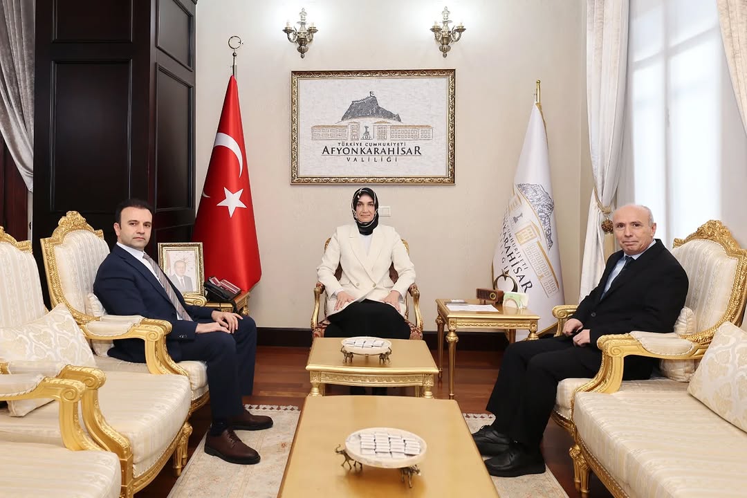 Afyonkarahisar Valiliği Doç. Dr. Kübra Güran Yiğitbaşı ve Sayıştay Denetçilerini Kabul Etti