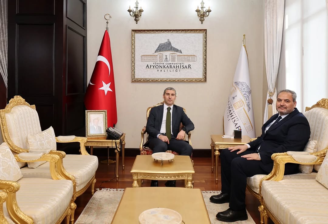 Afyonkarahisar Valiliği'nden Prof. Dr. Adem Aslan'ın Vali Dr. Naci Aktaş'a Ziyareti