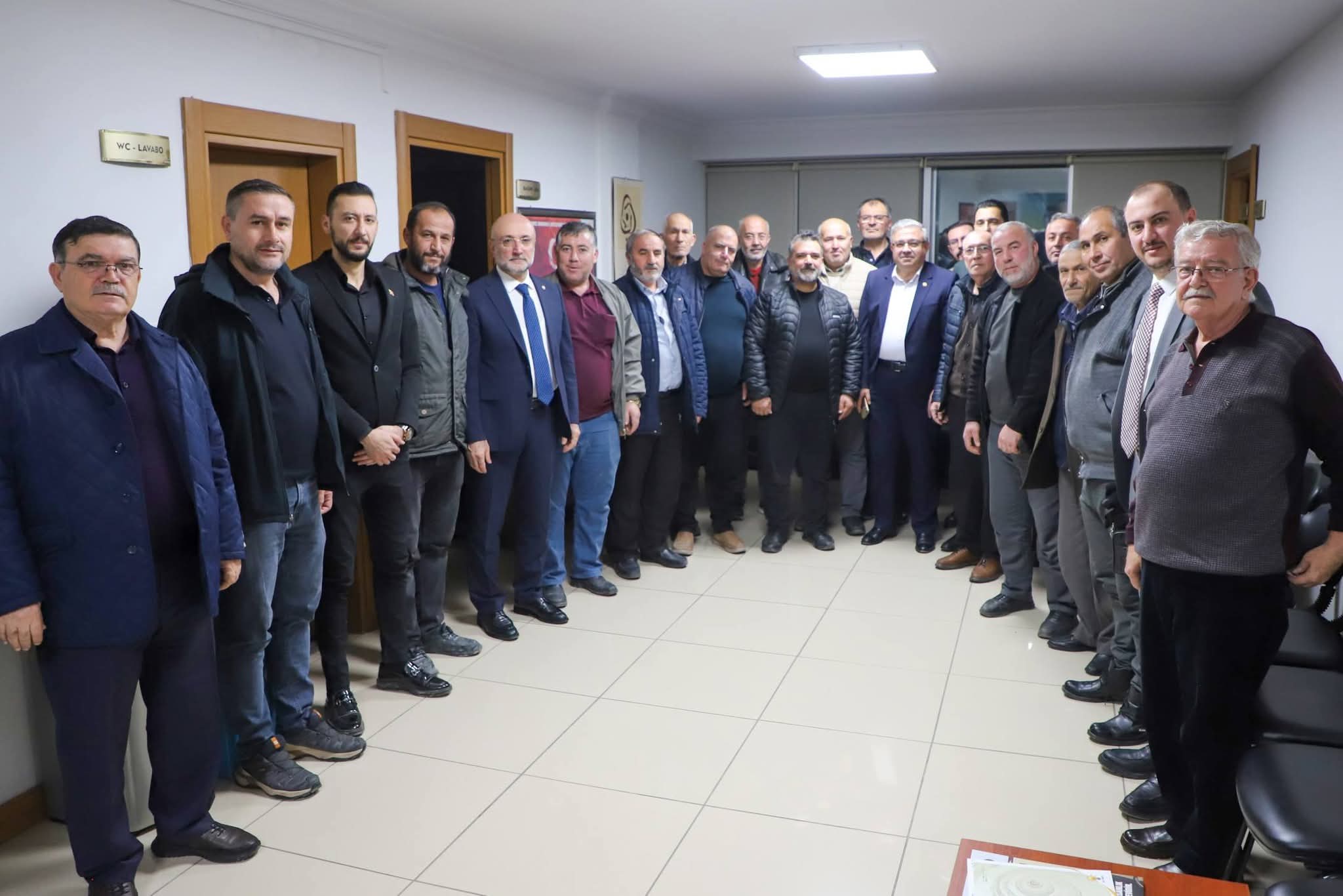 AK PARTİ AFYONKARAHİSAR’DA MAHALLE BAŞKANLARI TOPLANTISI GERÇEKLEŞTİRİLDİ