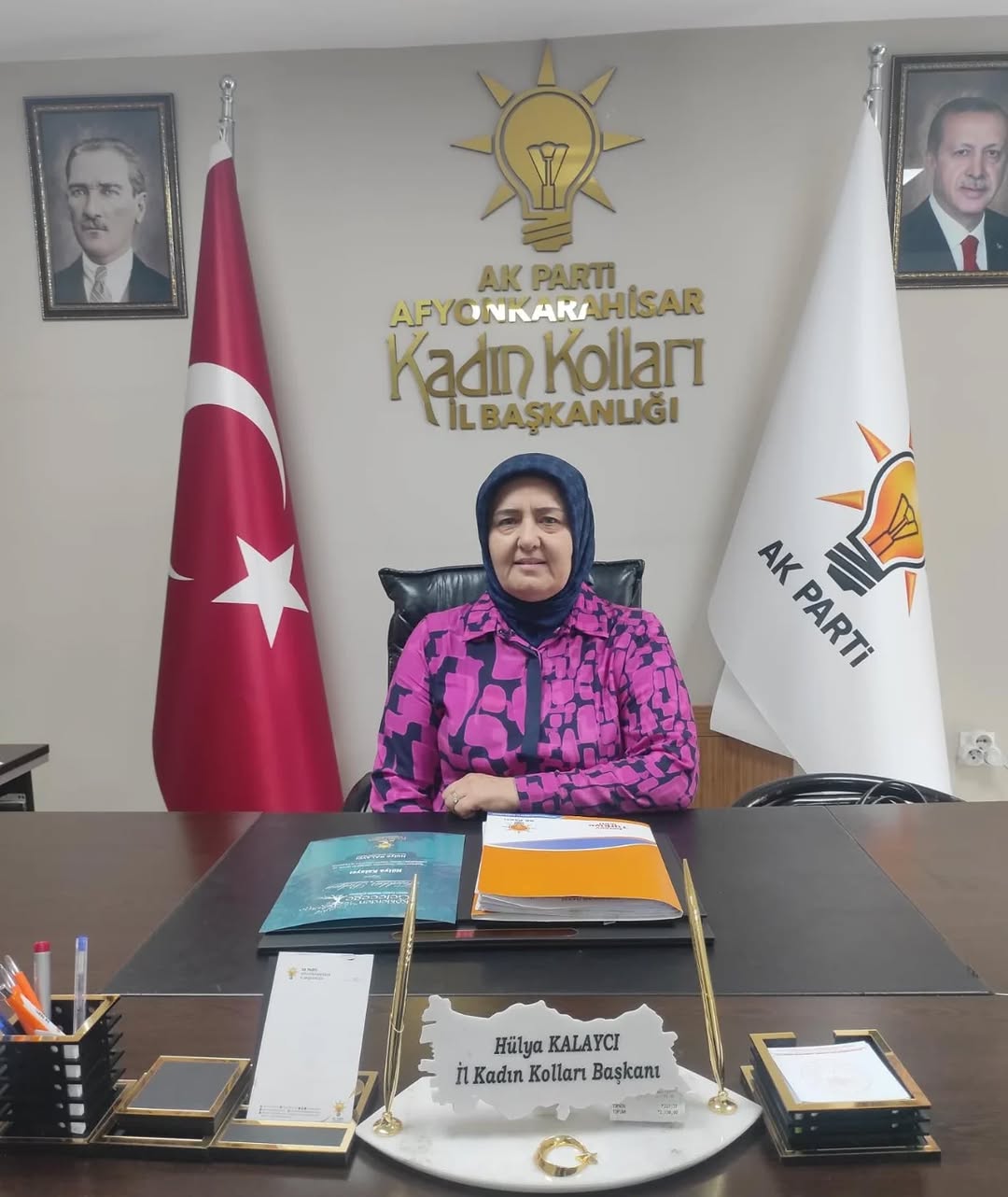 AK Parti Afyonkarahisar İl Kadın Kolları'ndan Nöbetçi Başkanlık Hizmeti