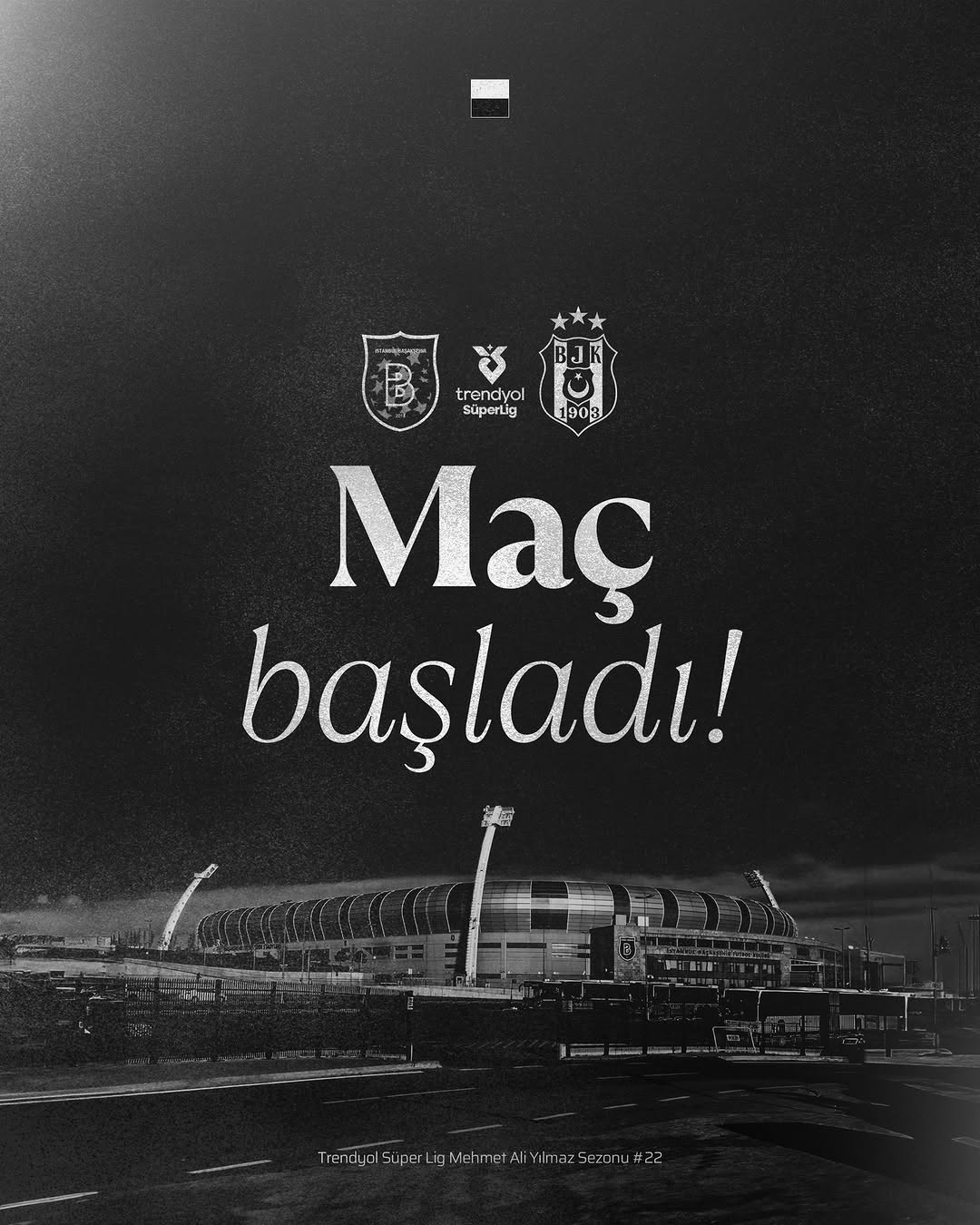Beşiktaş Futbol Takımı Maçına Başladı