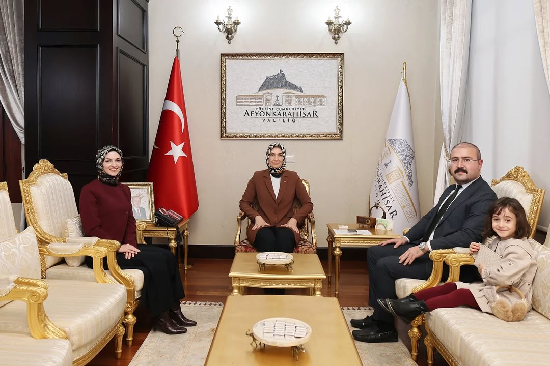 Çay Cumhuriyet Savcısı ve Eşi Valiye Nezaket Ziyaretinde Bulundu