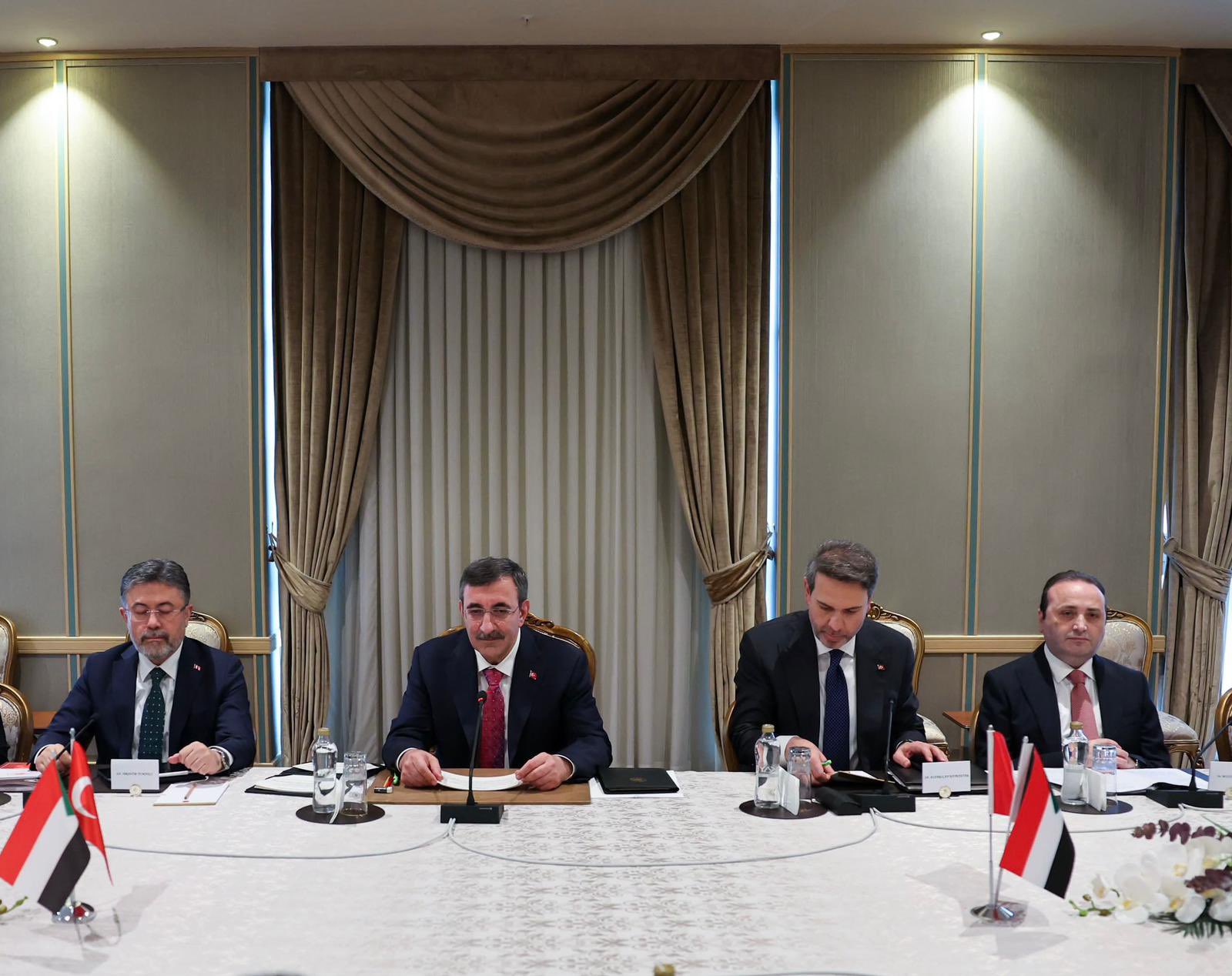 Cevdet Yılmaz Sudan Başbakanı ile görüştü