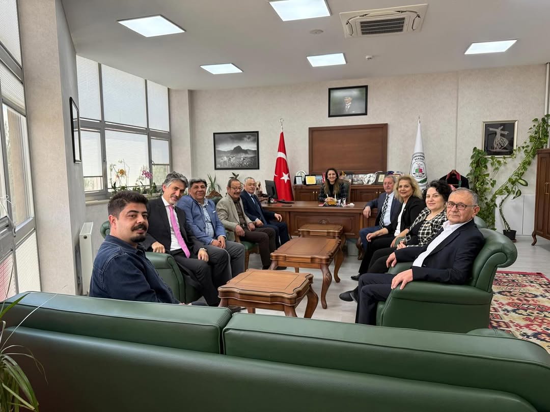 CHP İl Başkanı ve Yönetim Kurulu Üyeleri Afyonkarahisar Baro Başkanı'nı Ziyaret Etti