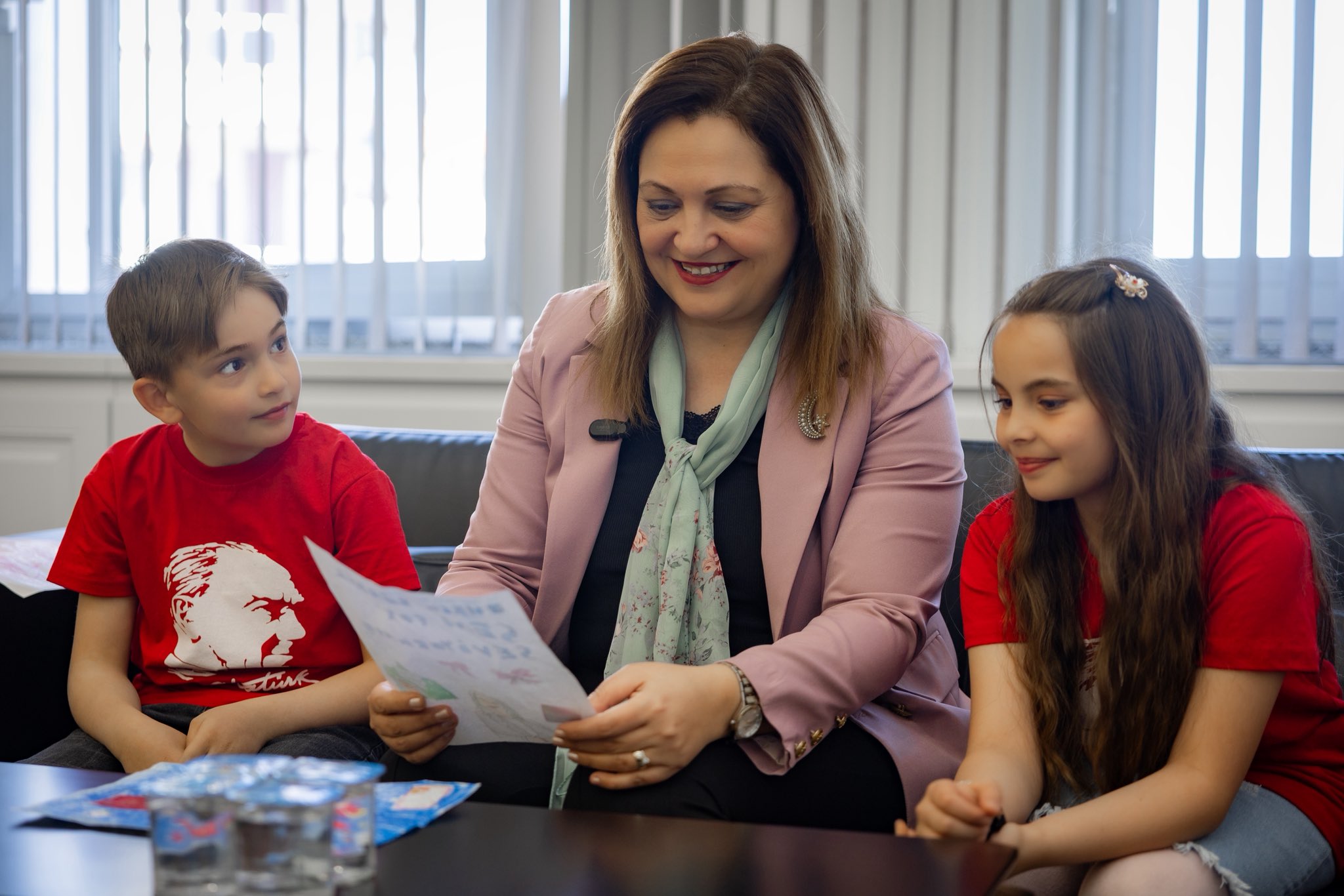 Çocuklar ve anneleri belediyede ağırlandı