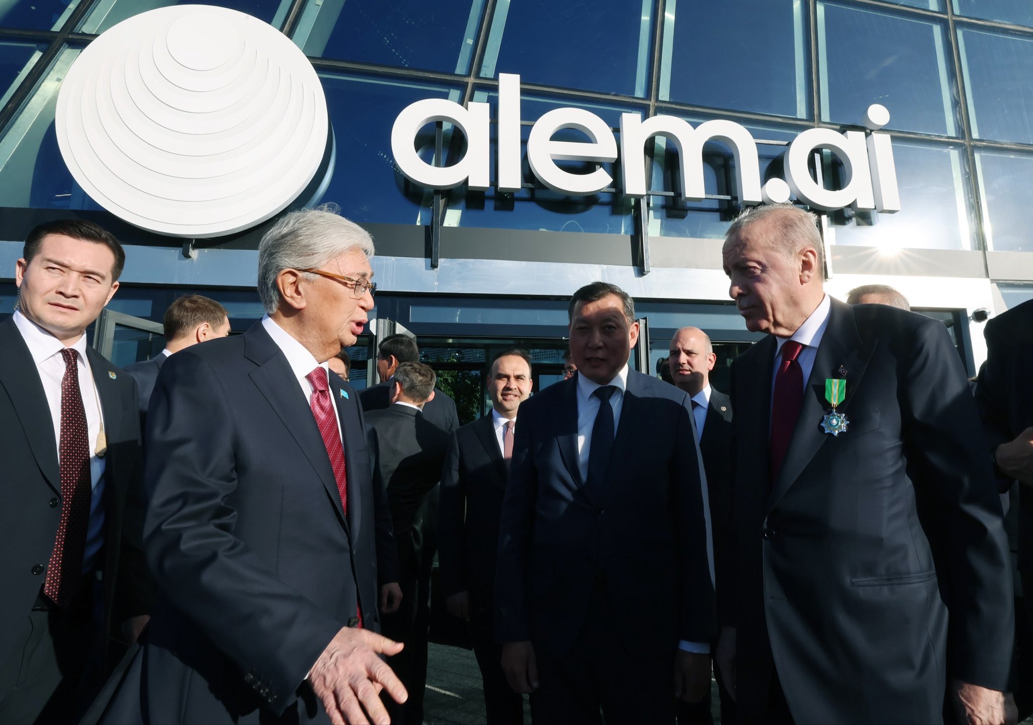 Erdoğan, Kazakistan'da Yapay Zekâ Merkezini Ziyaret Etti