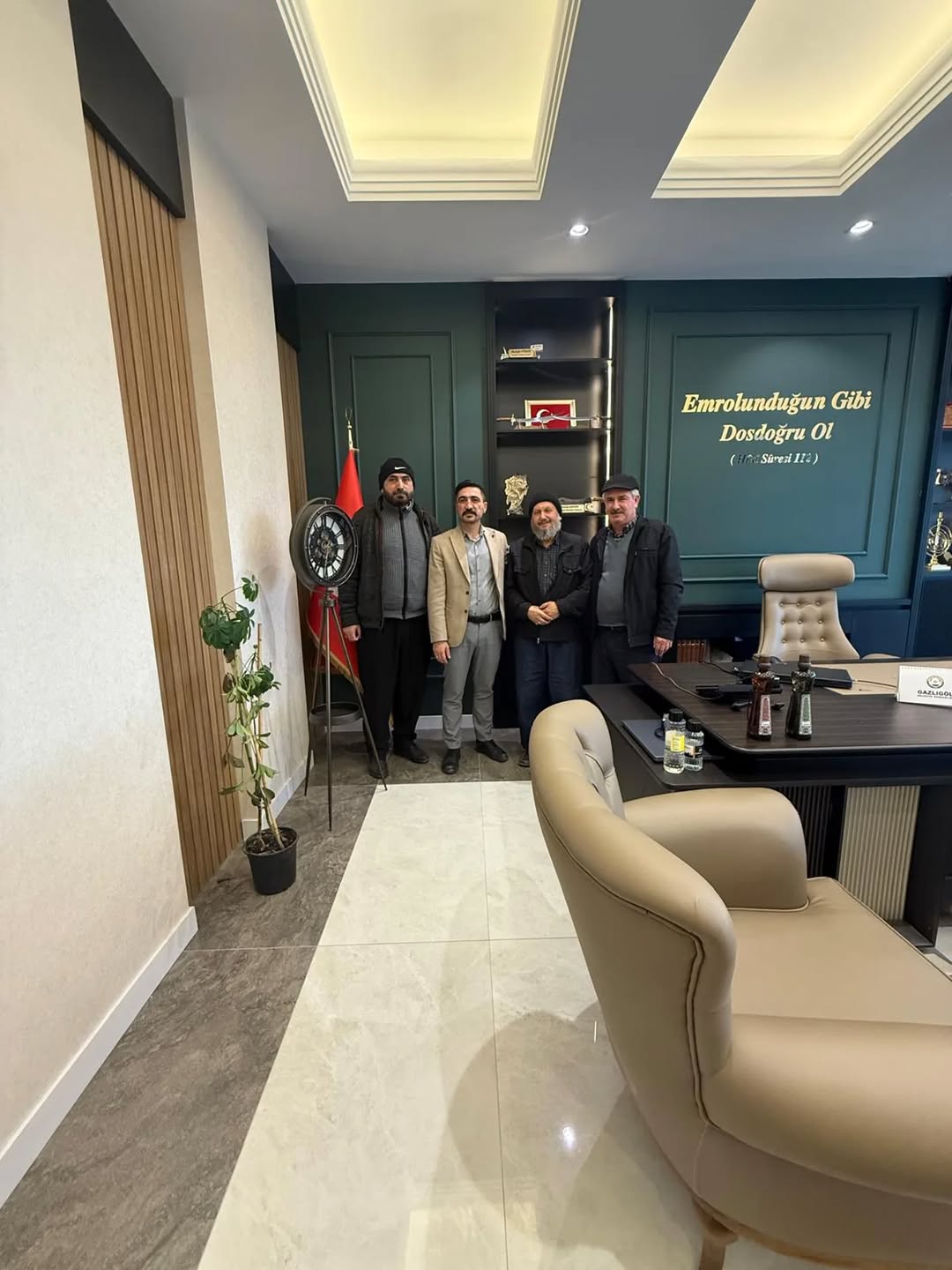 Kasaba Halkı ve Yeni Cami İmamları Belediye Başkanı Mustafa Güngör'ü Ziyaret Etti