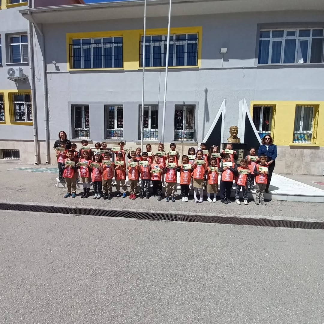 Kocatepe İlkokulu 1-B Sınıfı Öğrencileri YavruTEMA İle Doğa İçin Adım Attı