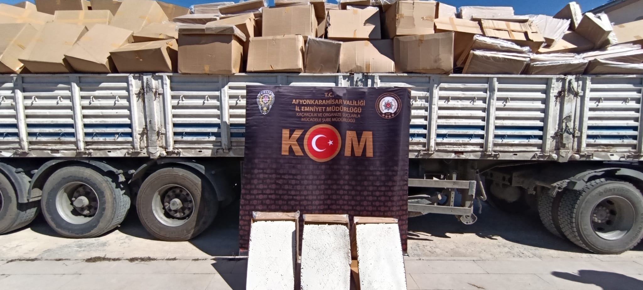 Piyasa Değeri 8 Milyon TL Olan Kaçak Makaron Ele Geçirildi