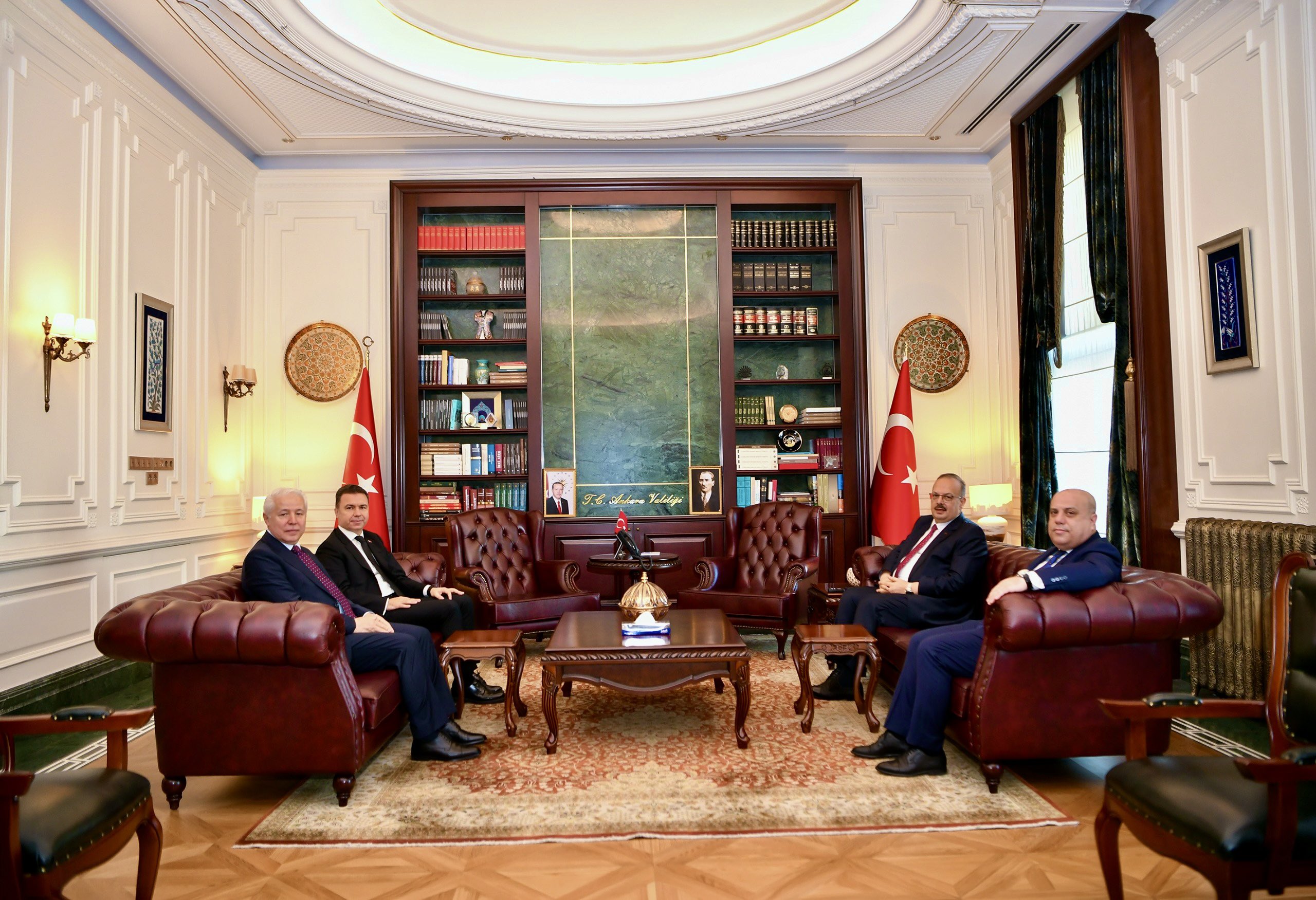 Savcı ve Hakimlerden Vali Canbolat'a Ziyaret