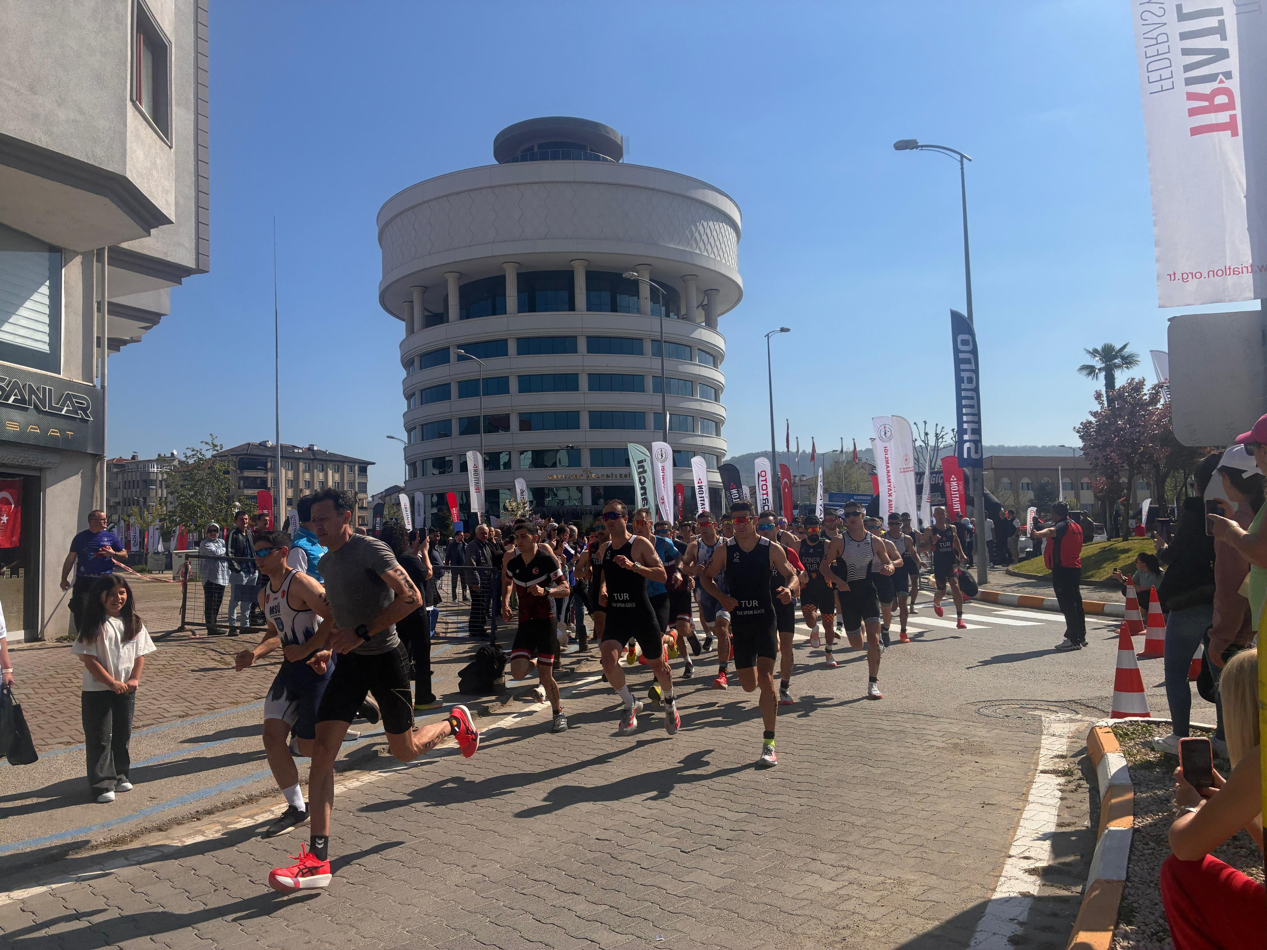 TSK Spor Gücü Triathlon Takımı Türkiye Şampiyonu oldu