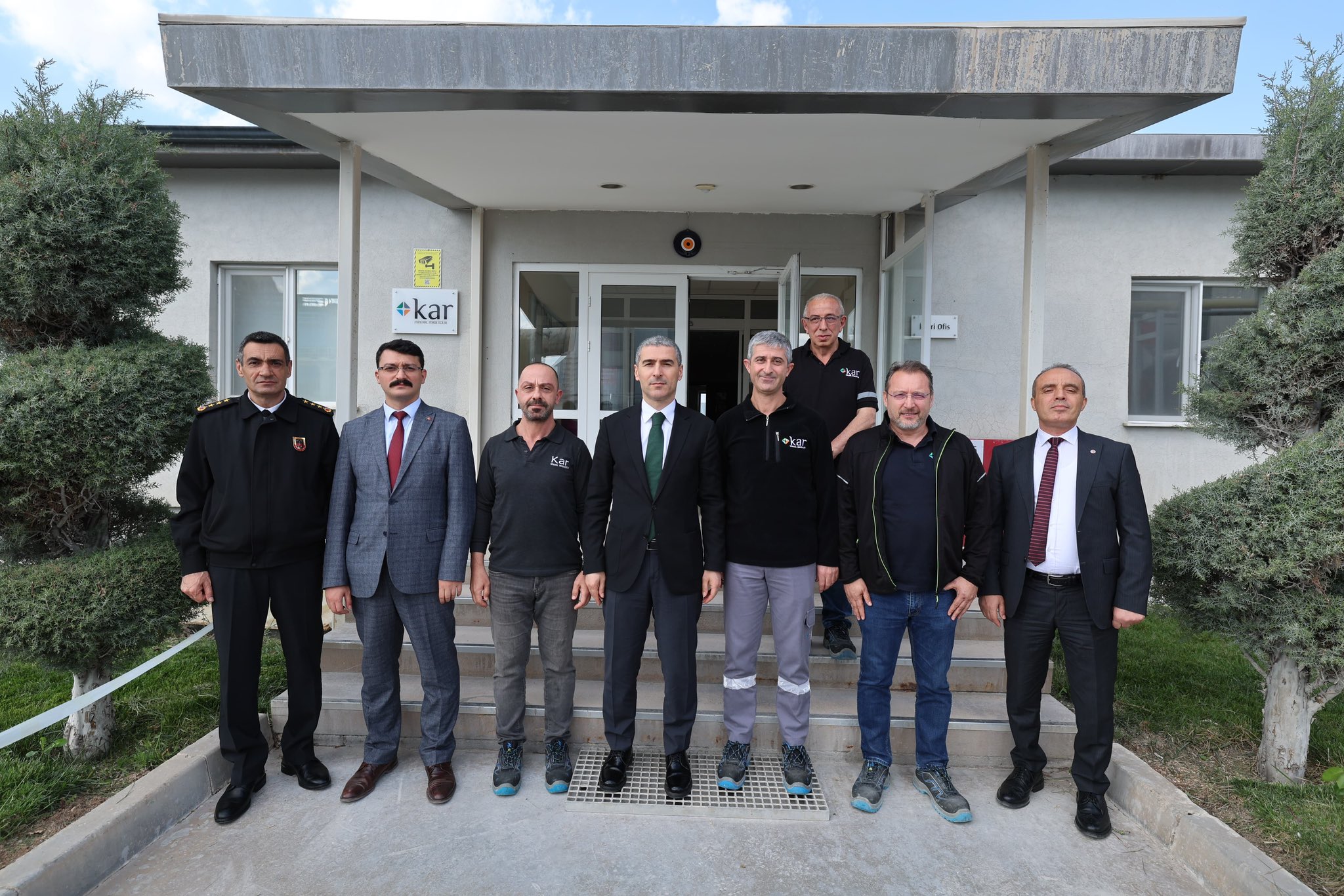 Vali Aktaş, Emirdağ'daki Magnezyum Tesisini Ziyaret Etti